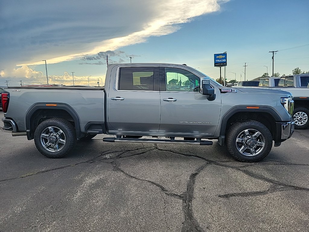 Used 2026 GMC Sierra 2500 SLT w/ SLT Premium Package AWD/4WD image 4