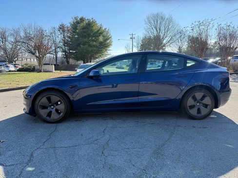 Used 2022 Tesla Model 3 image 8