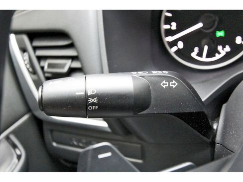 Certified 2025 Nissan Rogue S image 15