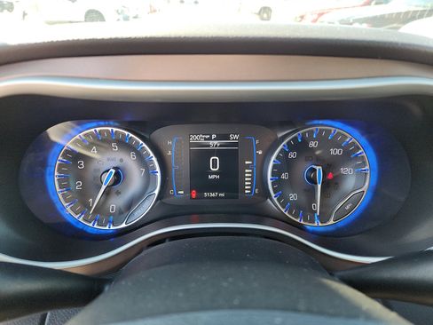 Used 2024 Chrysler Voyager LX FWD image 17