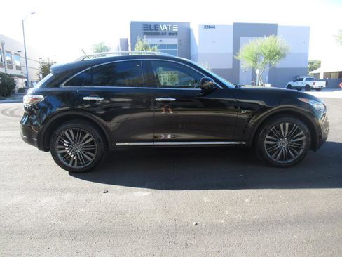 Used 2017 INFINITI QX70 2WD w/ Limited Package image 5