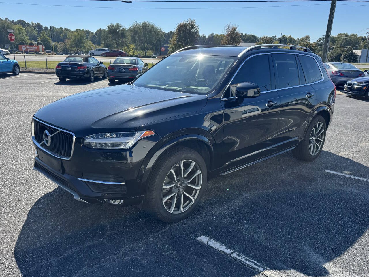 Used 2017 Volvo XC90 T6 Momentum AWD/4WD image 3