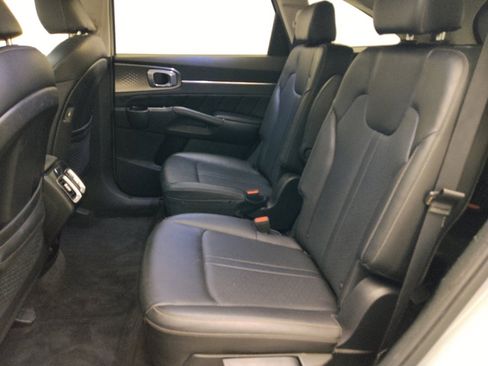 Used 2022 Kia Sorento SX FWD image 18