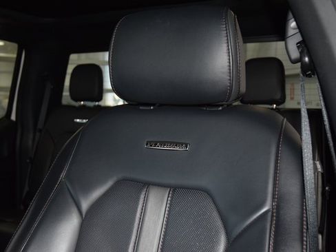 Used 2022 Ford F450 Platinum w/ FX4 Off-Road Package image 46