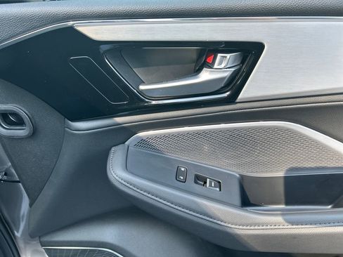 New 2026 Acura MDX SH-AWD image 25