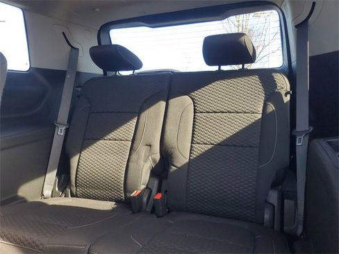 Used 2017 GMC Acadia SLE w/ Driver Alert Package I image 10