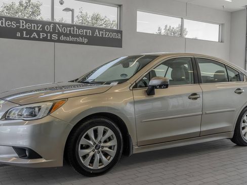 Used 2015 Subaru Legacy 2.5i Premium AWD/4WD image 3