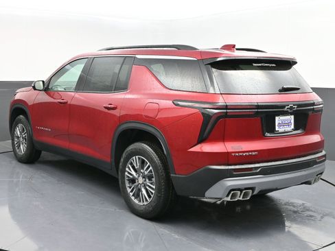 New 2026 Chevrolet Traverse LT w/ Driver Confidence Package FWD image 5