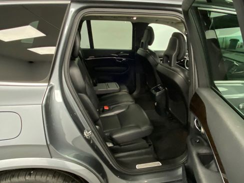 Used 2017 Volvo XC90 T6 Momentum w/ Vision Package AWD/4WD image 38