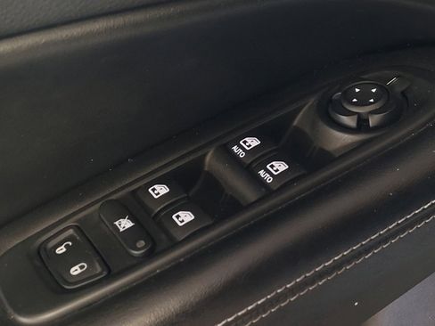 Used 2021 Jeep Compass Latitude w/ Sun and Sound Group AWD/4WD image 27