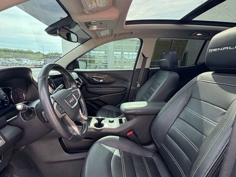 Used 2022 GMC Terrain Denali w/ Denali Premium Package AWD/4WD image 21
