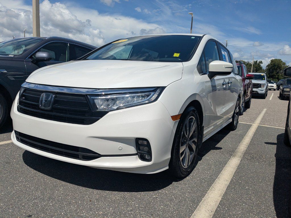 Used 2022 Honda Odyssey Touring image 3