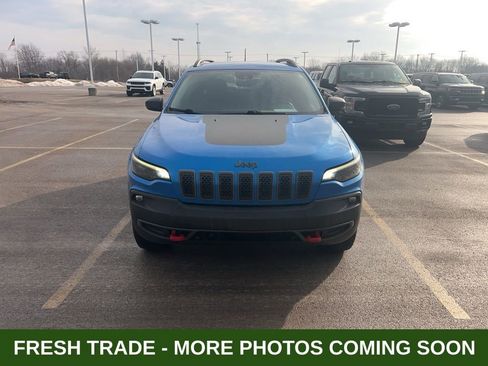 Used 2021 Jeep Cherokee Trailhawk image 2
