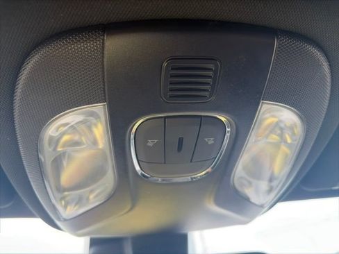 Used 2025 Jeep Compass Limited AWD/4WD image 25