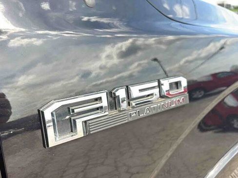 Used 2016 Ford F150 Platinum w/ Equipment Group 701A Luxury image 11