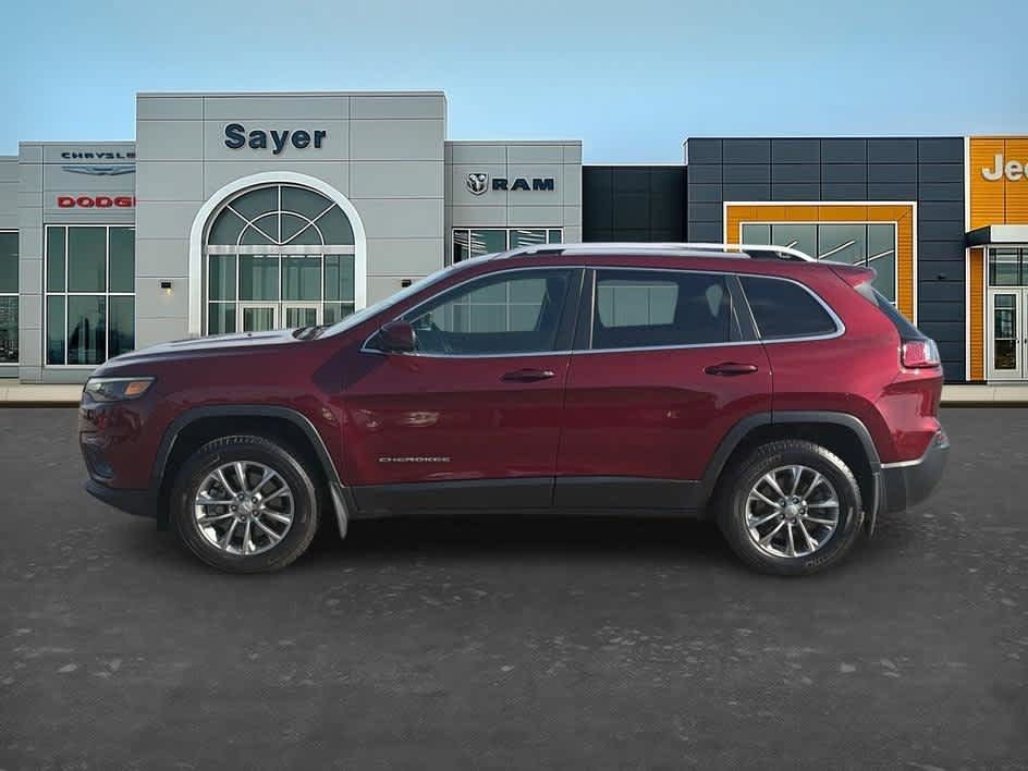 Used 2019 Jeep Cherokee Latitude Plus w/ Cold Weather Group AWD/4WD image 4