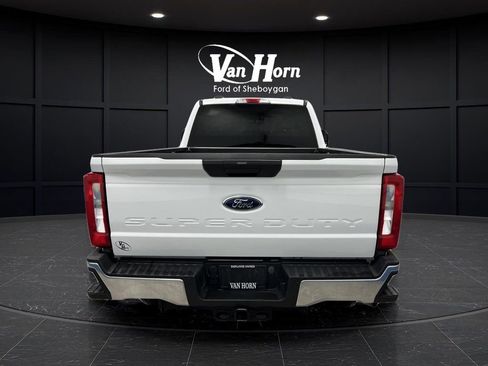 Used 2024 Ford F250 XLT image 11