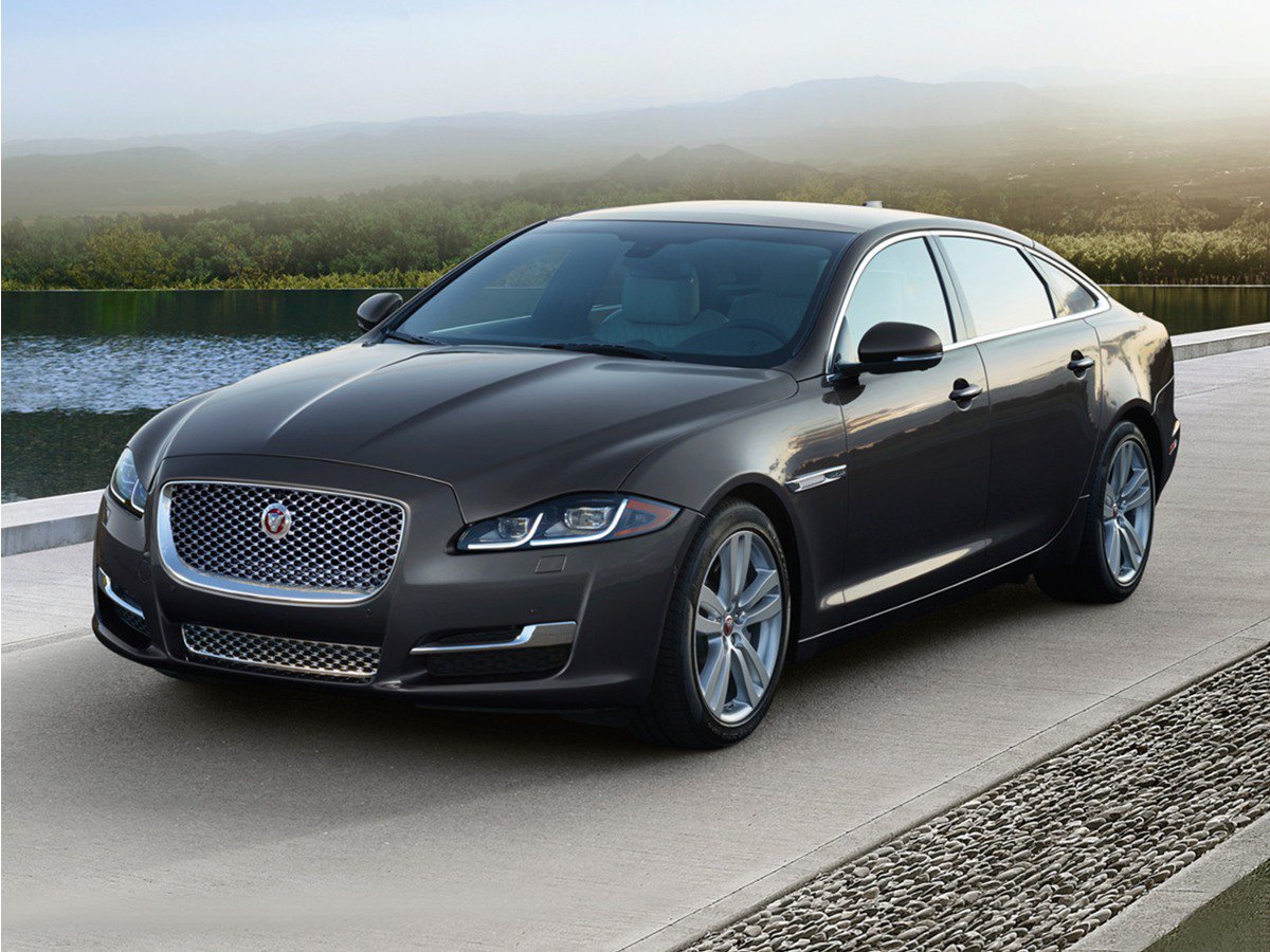 Used 2017 Jaguar XJ L Portfolio RWD image 1