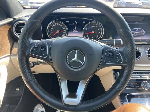 Used 2017 Mercedes-Benz E 300 4MATIC image 36