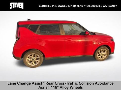 Used 2023 Kia Soul LX w/ LX Technology Package image 7