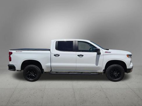 Used 2024 Chevrolet Silverado 1500 LT Trail Boss w/ Convenience Package II AWD/4WD image 7