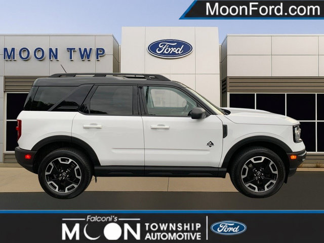 Used 2022 Ford Bronco Sport Outer Banks w/ Tech Package AWD/4WD image 1