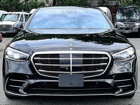 Certified 2023 Mercedes-Benz S 500 4MATIC image 2