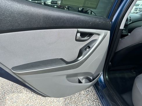 Used 2016 Hyundai Elantra Sport image 29