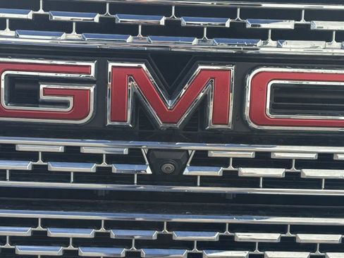 Used 2021 GMC Sierra 3500 Denali w/ Denali Ultimate Package image 6
