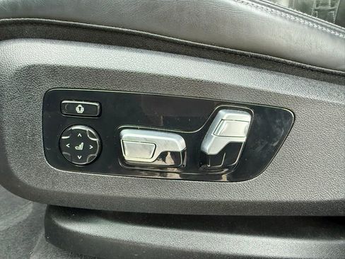 Used 2020 BMW X6 M50i image 19