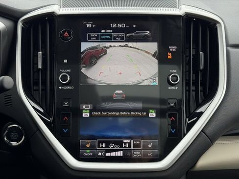 Used 2024 Subaru Ascent Limited w/ Technology Package image 4