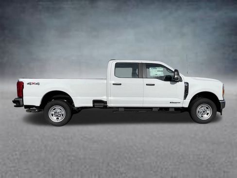 New 2026 Ford F350 XL w/ XL Chrome Package image 4