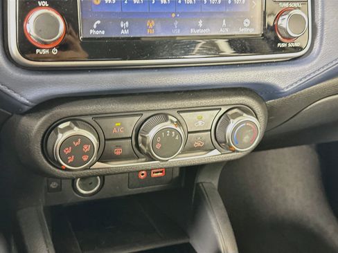 Used 2025 Nissan Versa SV w/ Trunk Package FWD image 21
