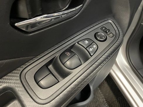 Used 2025 Nissan Versa SV w/ Trunk Package FWD image 24