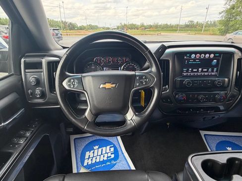 Used 2018 Chevrolet Silverado 1500 LT w/ All Star Edition image 14