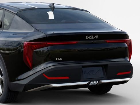 New 2026 Kia K4 FWD image 13