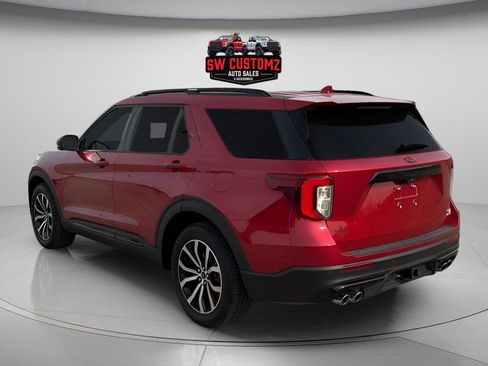 Used 2020 Ford Explorer ST w/ Premium Technology Package image 5