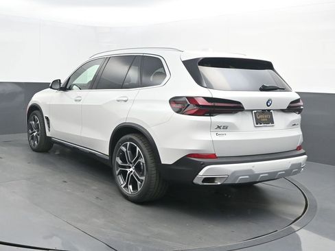 New 2026 BMW X5 xDrive40i image 3