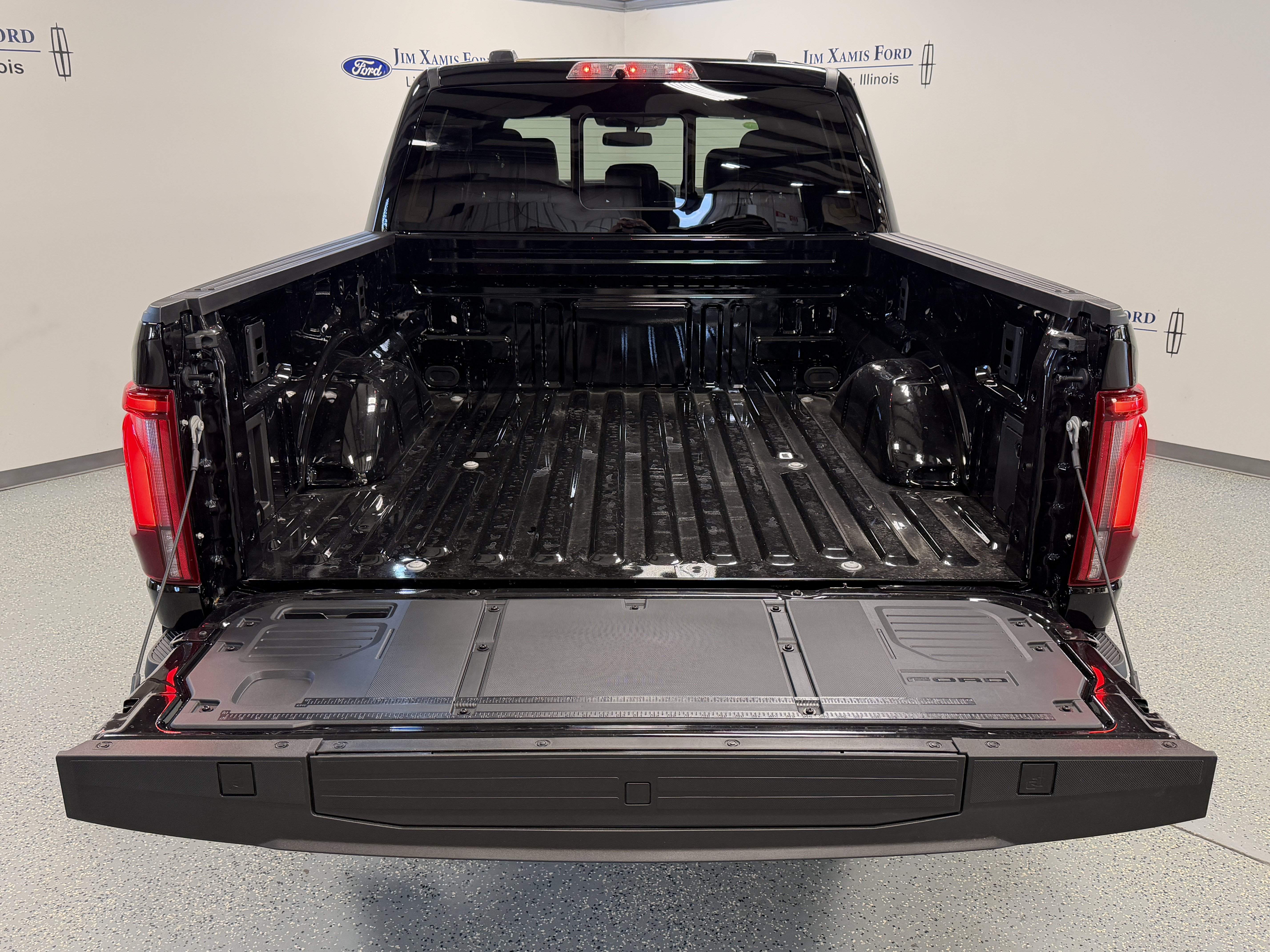 New 2026 Ford F150 Raptor w/ Equipment Group 803A Raptor R AWD/4WD image 30