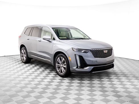 Certified 2023 Cadillac XT6 Premium Luxury image 8