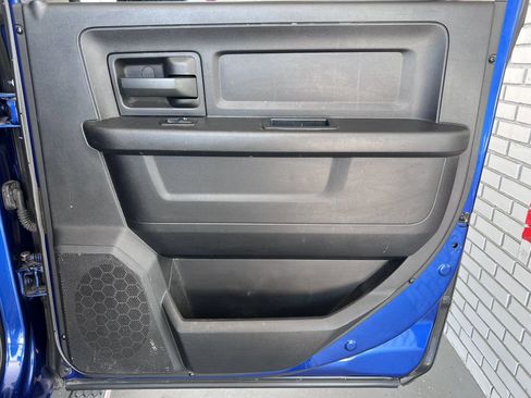 Used 2016 RAM 2500 Tradesman w/ Chrome Appearance Group image 19