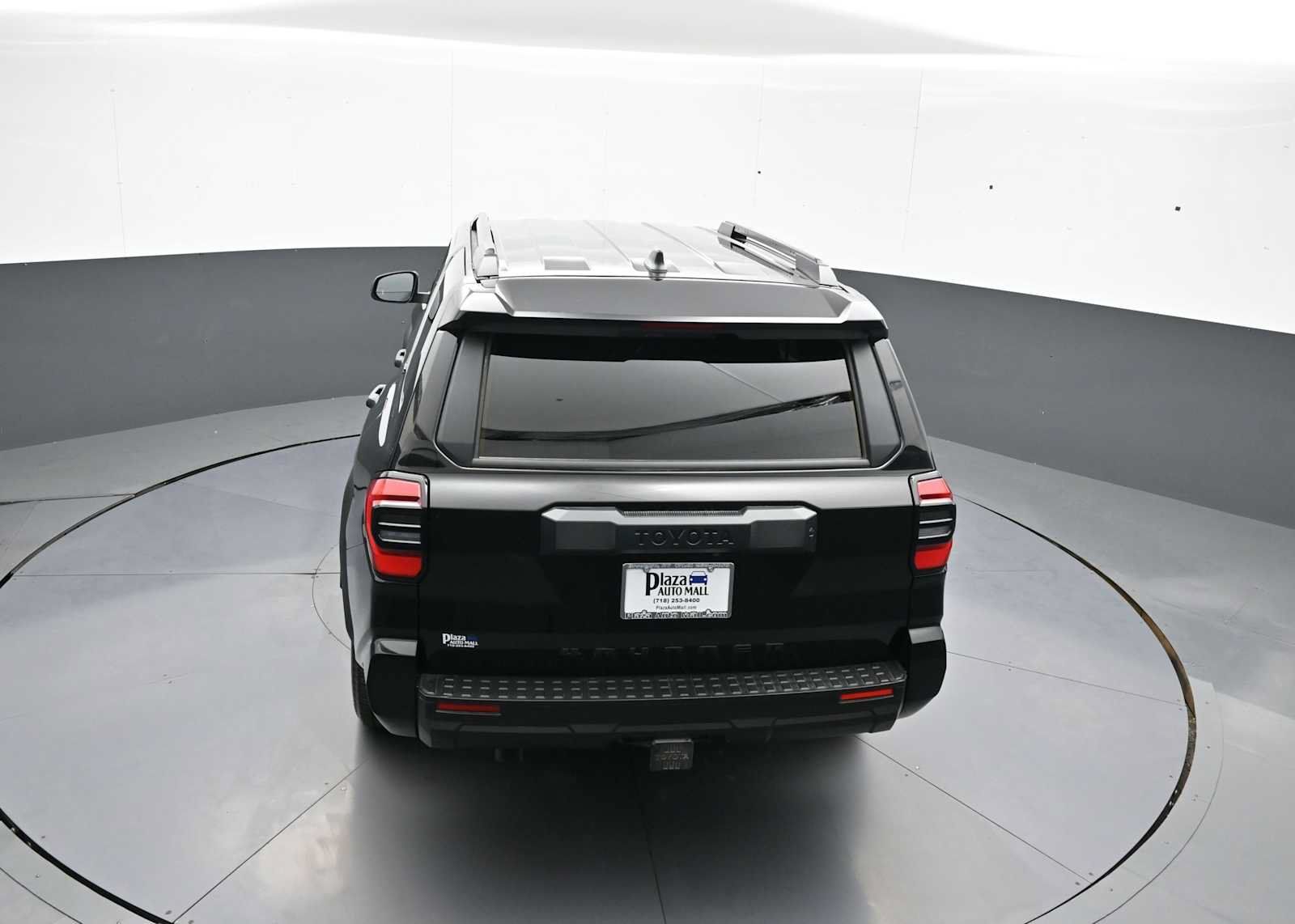 Used 2025 Toyota 4Runner SR5 AWD/4WD image 38