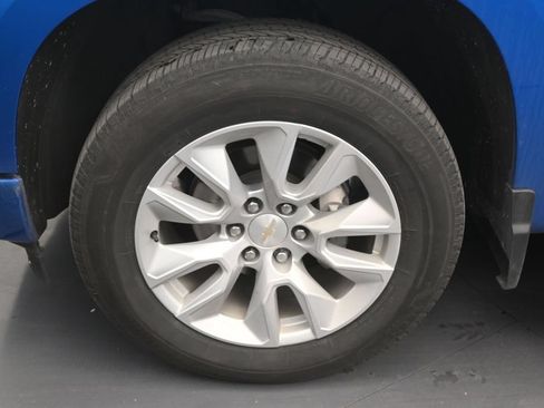Used 2024 Chevrolet Silverado 1500 Custom RWD image 9