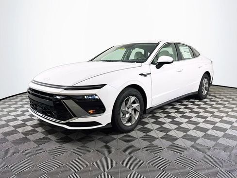 New 2026 Hyundai Sonata SE image 2