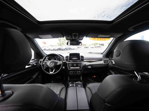Used 2018 Mercedes-Benz GLE 350 4MATIC image 19