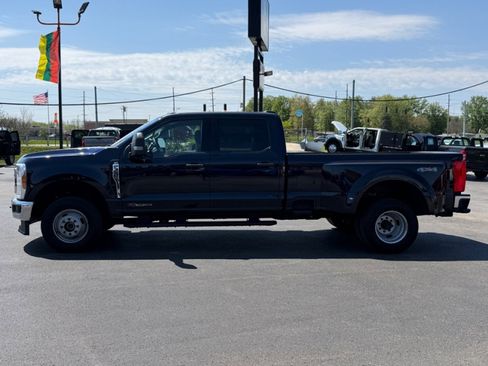 Used 2025 Ford F350 XLT AWD/4WD image 5