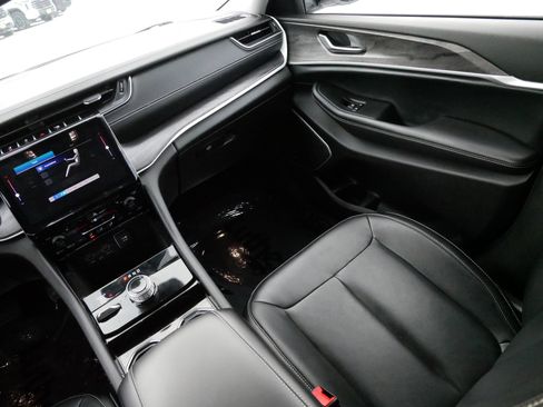 Used 2021 Jeep Grand Cherokee L Limited image 11