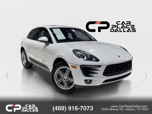 Used 2018 Porsche Macan AWD/4WD image 1