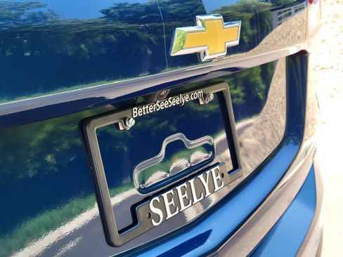 Used 2020 Chevrolet Equinox LT FWD image 34