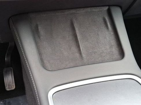 Used 2023 Tesla Model Y Long Range image 38